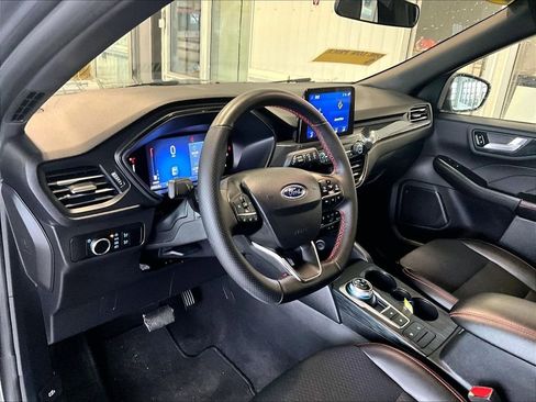 Used 2025 Ford Escape ST-Line image 8