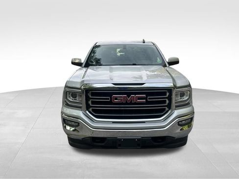 Used 2017 GMC Sierra 1500 SLE w/ SLE Value Package AWD/4WD image 9