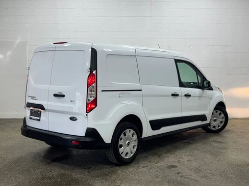 Used 2019 Ford Transit Connect XLT image 3