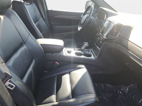 Used 2020 Jeep Grand Cherokee Limited AWD/4WD image 11