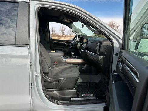 Used 2024 Chevrolet Silverado 1500 RST image 27