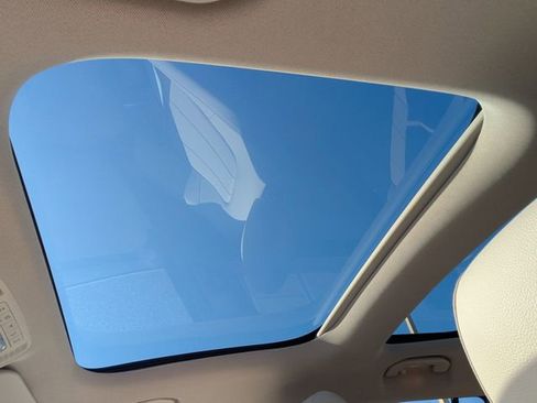 Used 2023 Mercedes-Benz GLB 250 image 20