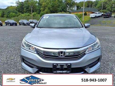 Used 2017 Honda Accord LX image 2