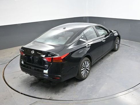 Used 2024 Nissan Altima 2.5 SV AWD/4WD image 31