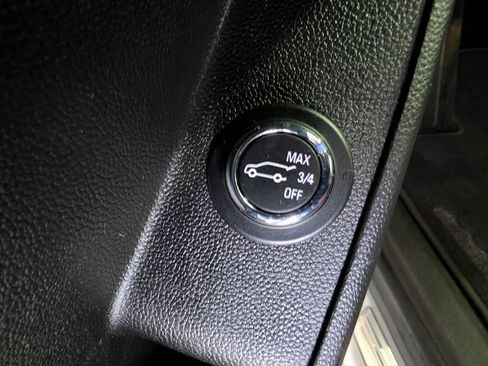 Used 2023 Chevrolet Traverse High Country AWD/4WD image 24