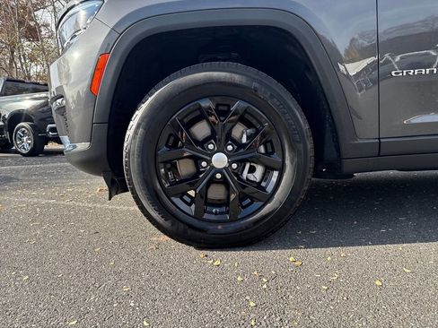 Used 2022 Jeep Grand Cherokee L Limited w/ Trailer Tow Group (B) image 23