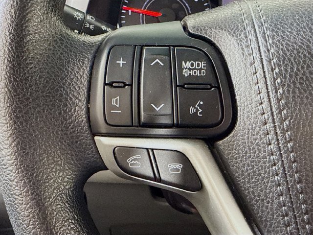 Used 2017 Toyota Sienna LE FWD image 12