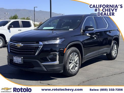 Used 2023 Chevrolet Traverse LT AWD/4WD image 3