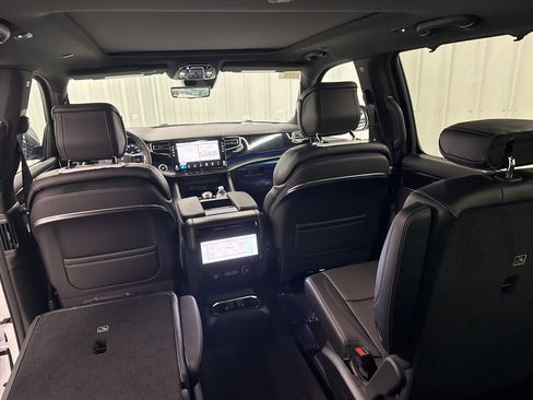 New 2026 Jeep Grand Wagoneer L Summit AWD/4WD image 19