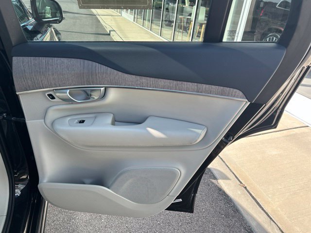 Certified 2023 Volvo XC90 B6 Plus w/ Protection Package Premier AWD/4WD image 12