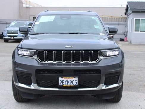 Used 2023 Jeep Grand Cherokee L Laredo w/ Luxury Tech Group I RWD image 2