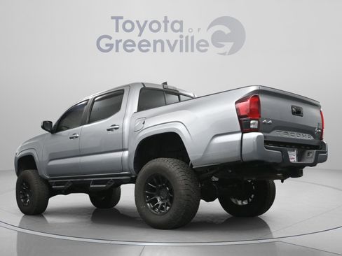 Used 2019 Toyota Tacoma SR w/ SR Convenience Package image 8