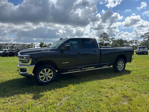 New 2026 RAM 3500 Big Horn AWD/4WD image 7