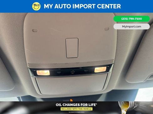 Used 2025 Nissan Murano SV AWD/4WD image 23