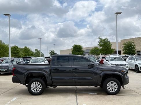 Used 2026 Toyota Tacoma SR AWD/4WD image 6