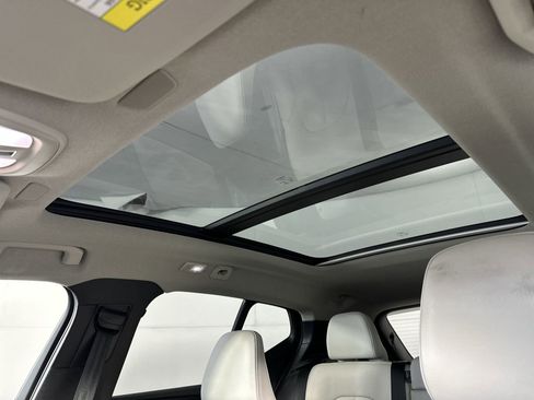 Used 2023 Volvo XC40 B5 Plus w/ Protection Package Premier image 26