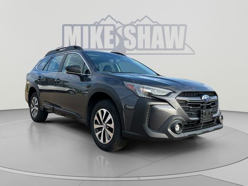 Used 2024 Subaru Outback AWD/4WD image 7