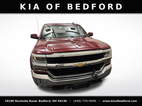 Used 2018 Chevrolet Silverado 1500 LT w/ All Star Edition AWD/4WD image 2