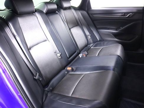 Used 2018 Honda Accord Sport image 39
