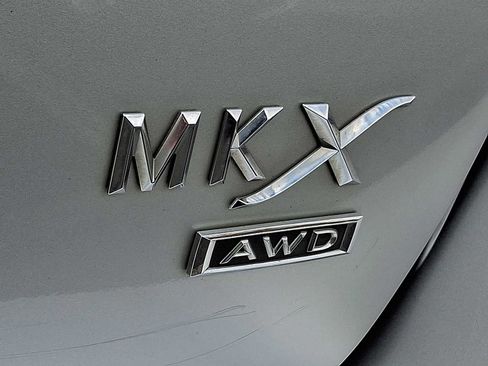 Used 2015 Lincoln MKX AWD w/ Equipment Group 102A image 28