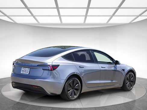 Used 2026 Tesla Model 3 RWD image 3