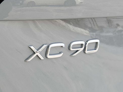 Used 2026 Volvo XC90 B6 Plus w/ Protection Package image 27