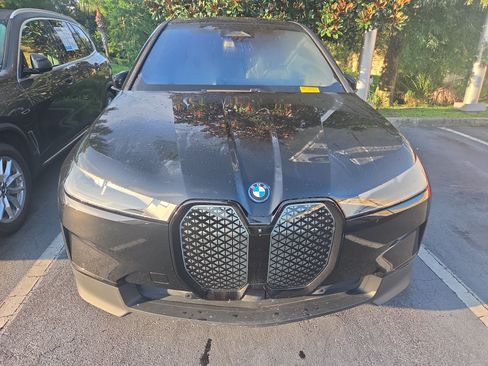 Used 2024 BMW iX xDrive50 w/ Convenience Package AWD/4WD image 2