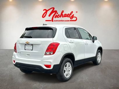 Used 2022 Chevrolet Trax LS w/ Tint and Cruise Package
