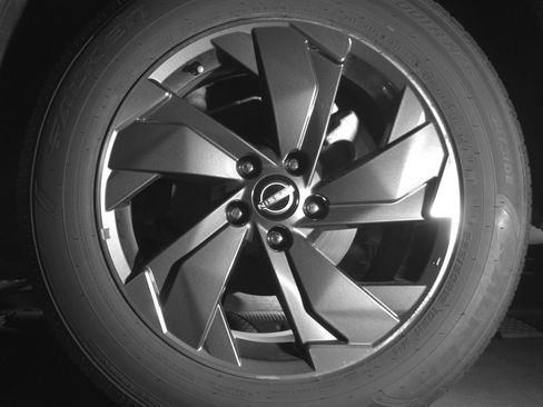 Used 2025 Nissan Rogue SV FWD image 14