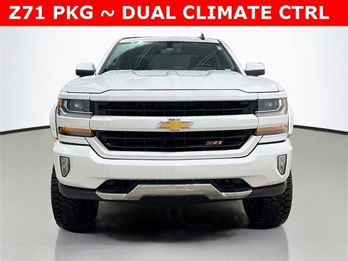 Used 2018 Chevrolet Silverado 1500 LT w/ All Star Edition image 3