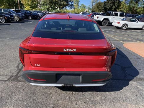 New 2025 Kia K4 LXS image 4