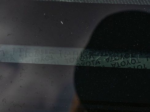 Used 2020 Toyota 4Runner Limited image 34