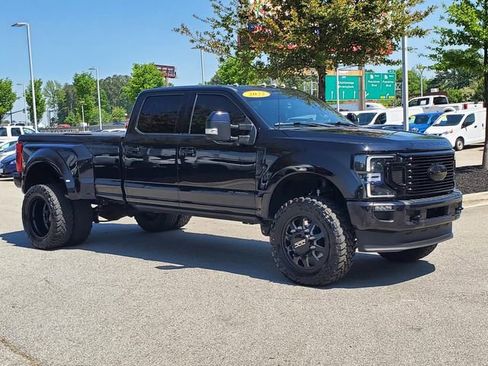 Used 2022 Ford F350 Platinum AWD/4WD image 1