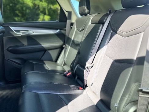 Used 2018 Cadillac XT5 Luxury w/ Driver Awareness Package image 10