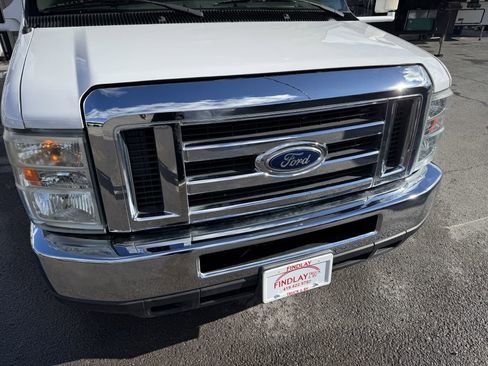 Used 2016 Ford E-450 and Econoline 450 Super Duty w/ Motorhome Prep Package image 38