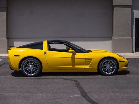 Used 2011 Chevrolet Corvette Coupe w/ Preferred Equipment Group image 29