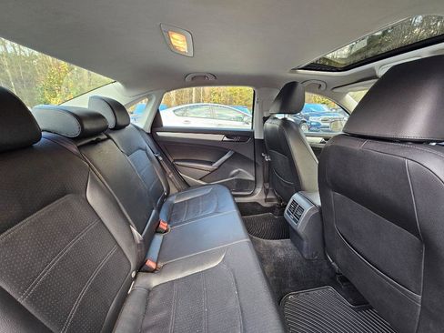 Used 2013 Volkswagen Passat 2.5 SE image 29