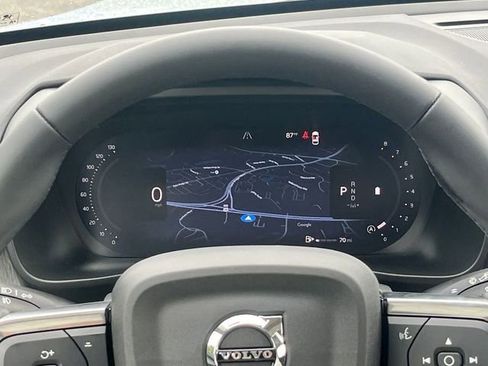 Used 2026 Volvo XC40 B4 Plus w/ Protection Package Premier image 20