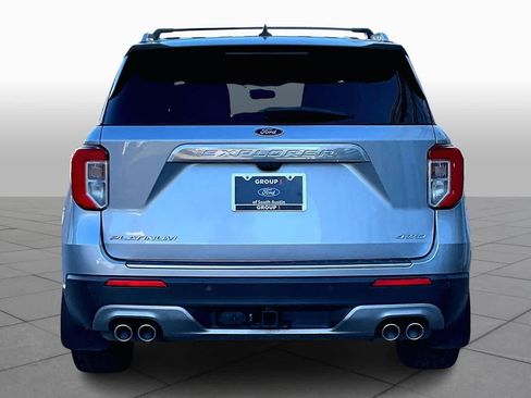 Certified 2022 Ford Explorer Platinum w/ Equipment Group 601A image 4