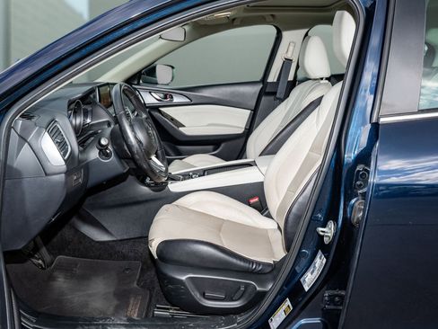 Used 2018 MAZDA MAZDA3 Grand Touring image 10