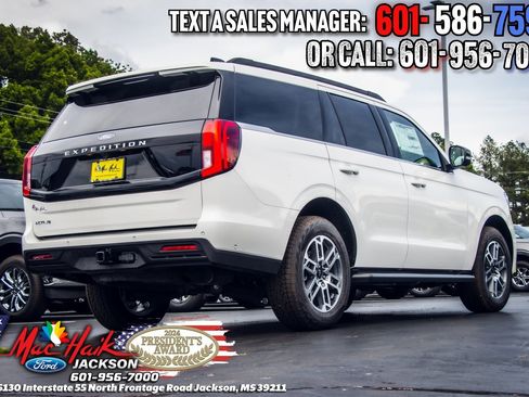 New 2026 Ford Expedition Active image 23