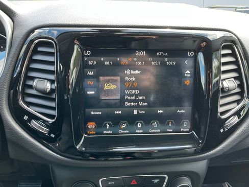 Used 2020 Jeep Compass Limited w/ Safety & Security Group AWD/4WD image 12