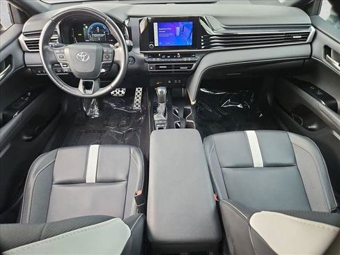 Used 2025 Toyota Camry SE FWD image 22