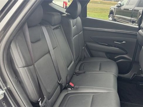 Used 2022 Hyundai Tucson Limited w/ Cargo Package image 13
