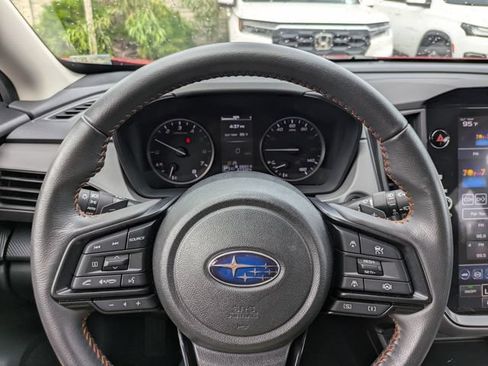 Used 2024 Subaru Crosstrek 2.5i Limited w/ Crosstrek Mirror Package AWD/4WD image 31