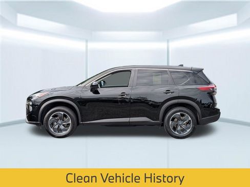 Used 2024 Nissan Rogue SV FWD image 2