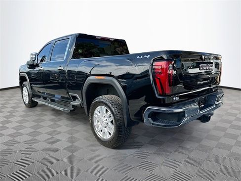 Used 2024 GMC Sierra 2500 SLT w/ SLT Premium Package image 5