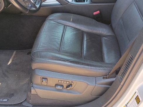 Used 2008 Porsche Cayenne S image 16