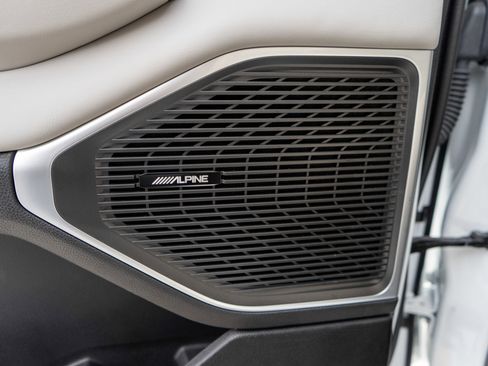 Used 2023 Jeep Wagoneer 4WD w/ Convenience Group I image 30