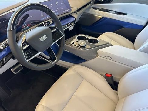 New 2026 Cadillac Optiq Sport 1 w/ LPO, Floor Liner Package AWD/4WD image 10